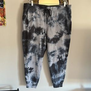 Tie died blue sweatpants, size 2X